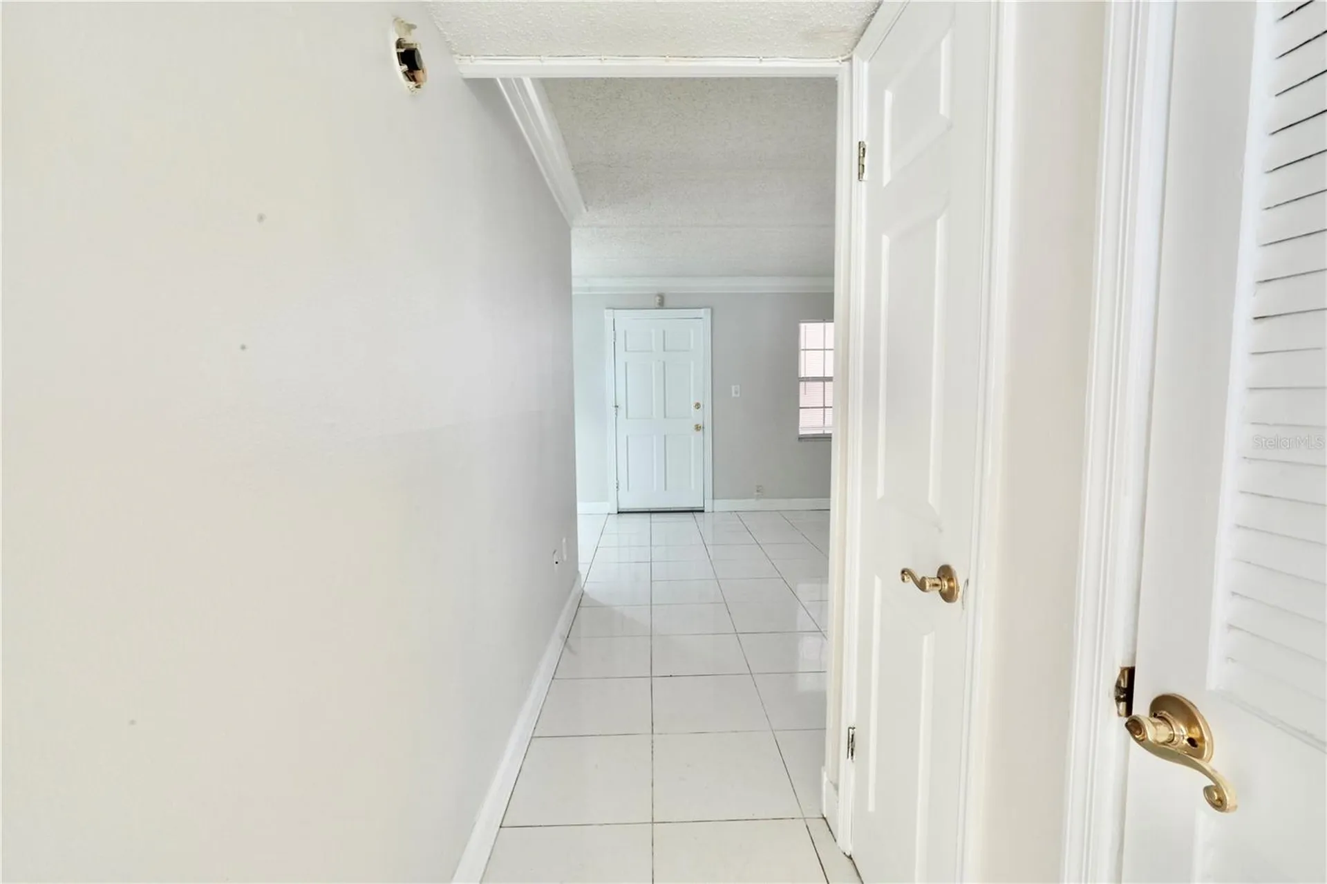 4718 Christa Court Tampa FL 33614