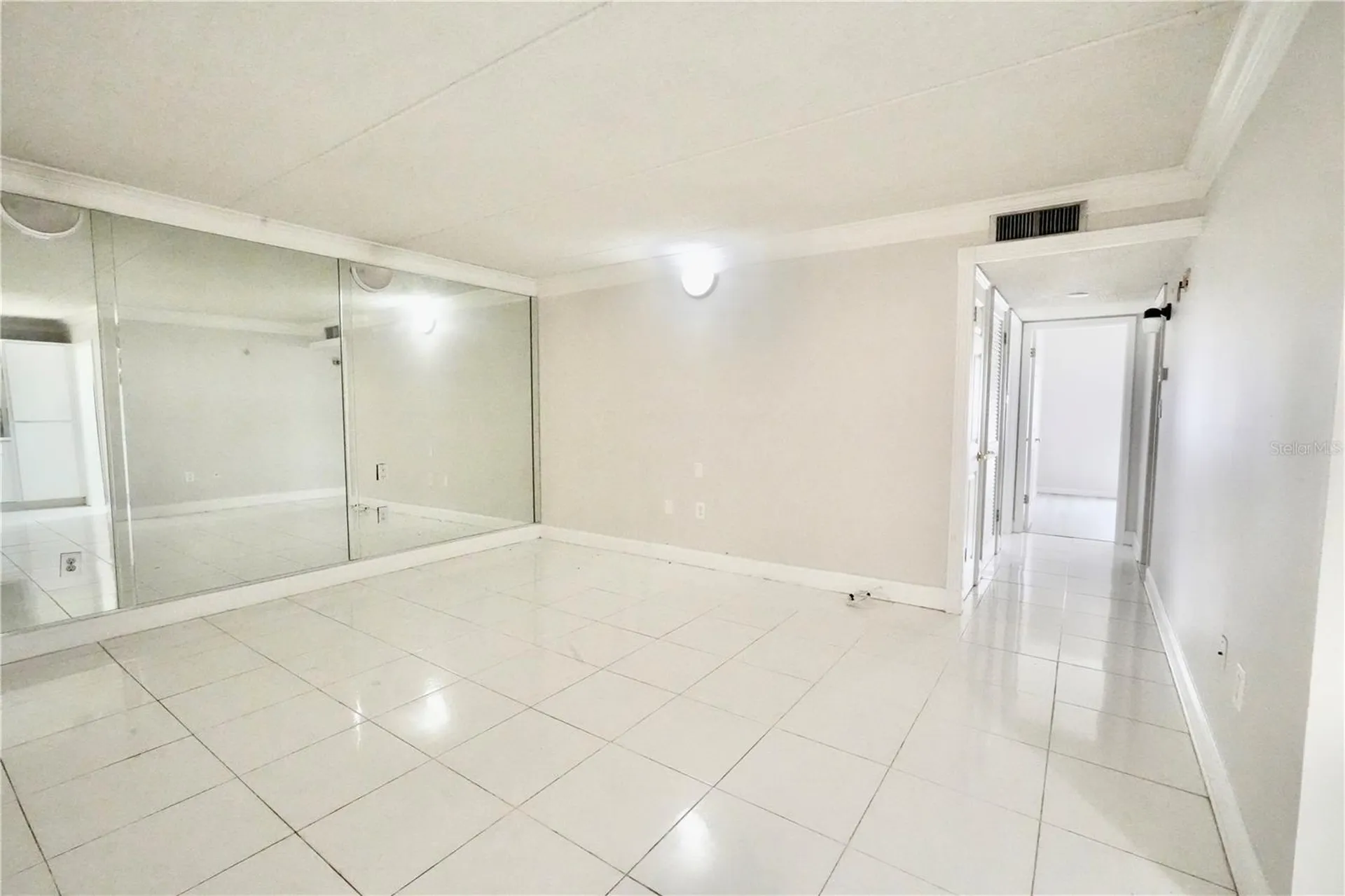 4718 Christa Court Tampa FL 33614