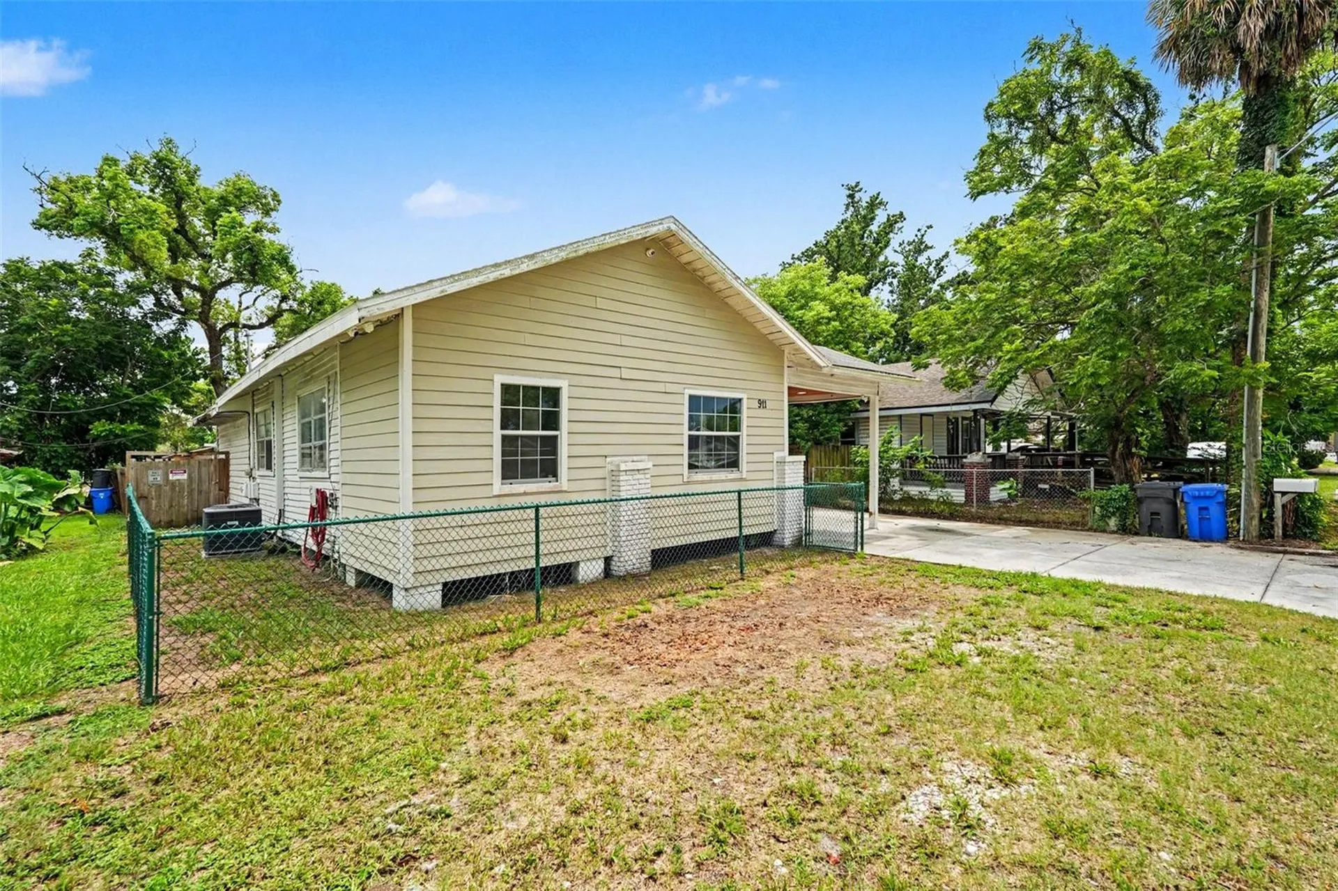 911 E 123rd Avenue Tampa FL 33612