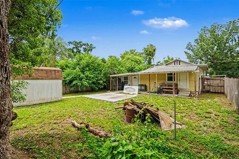 911 E 123rd Avenue Tampa FL 33612