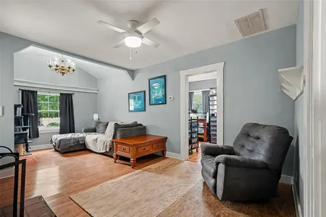 911 E 123rd Avenue Tampa FL 33612