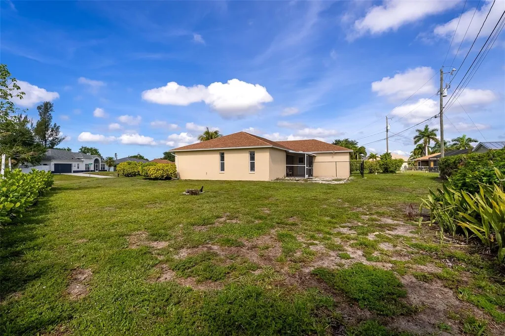 1127 SW 29th Street Cape Coral FL 33914