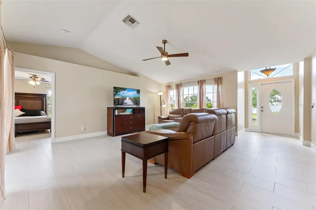 1127 SW 29th Street Cape Coral FL 33914