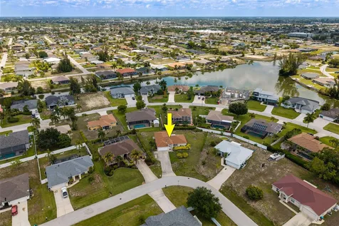 1127 SW 29th Street Cape Coral FL 33914