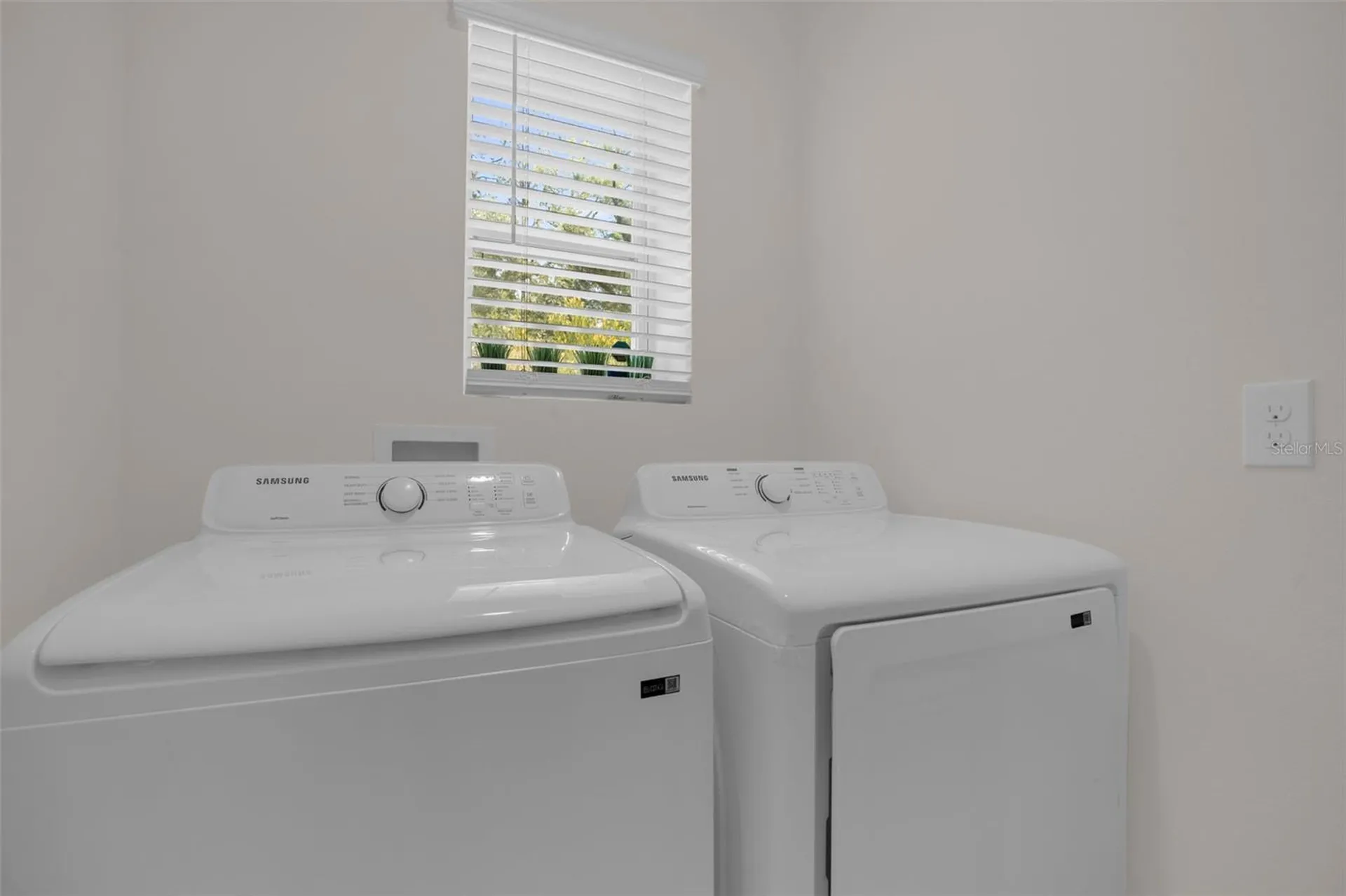 334 Charles Drive Deland FL 32724