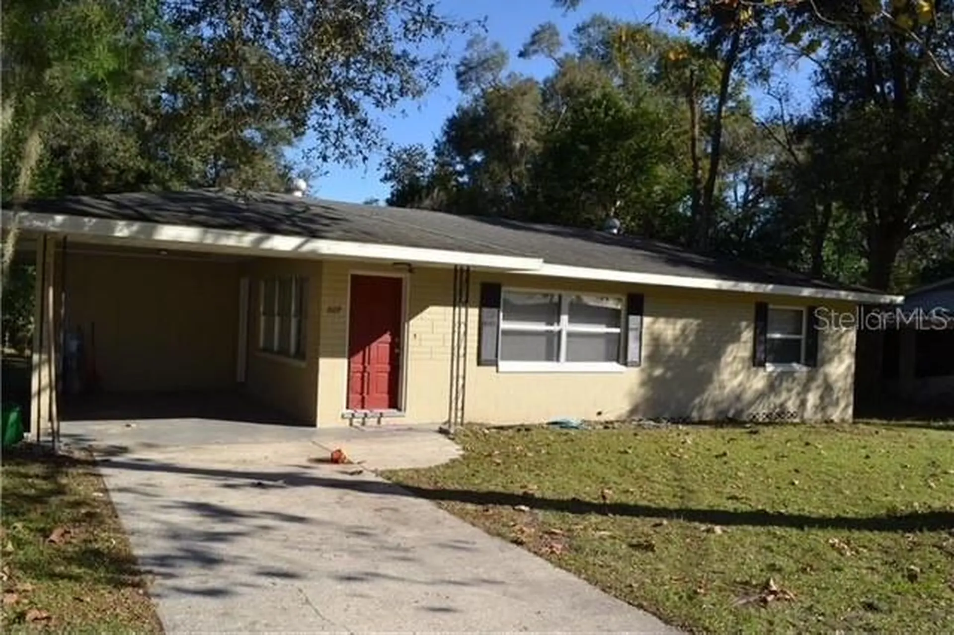 609 S Montgomery Avenue Deland FL 32720