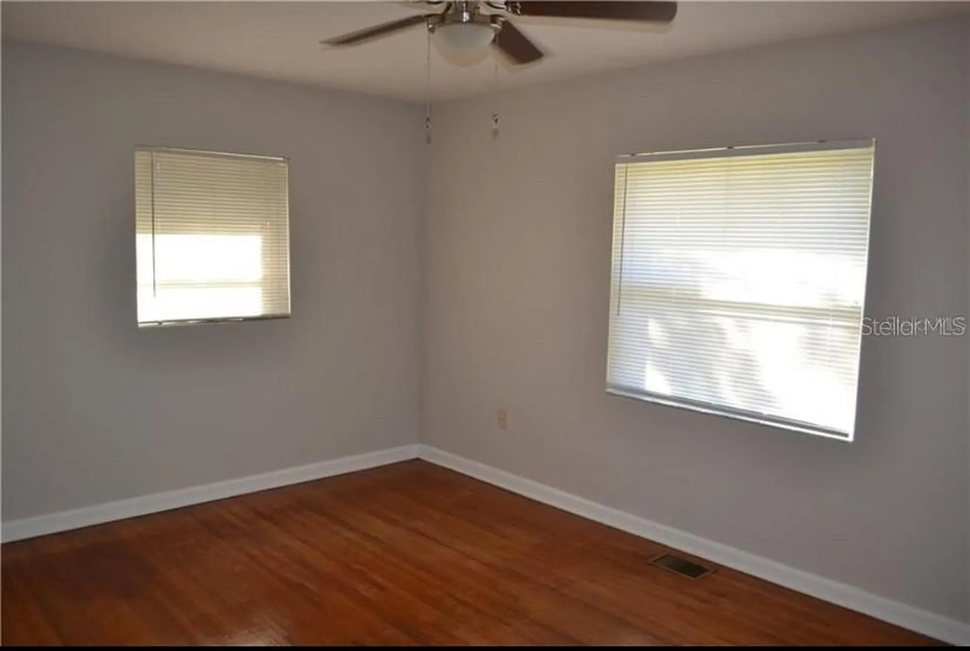 609 S Montgomery Avenue Deland FL 32720