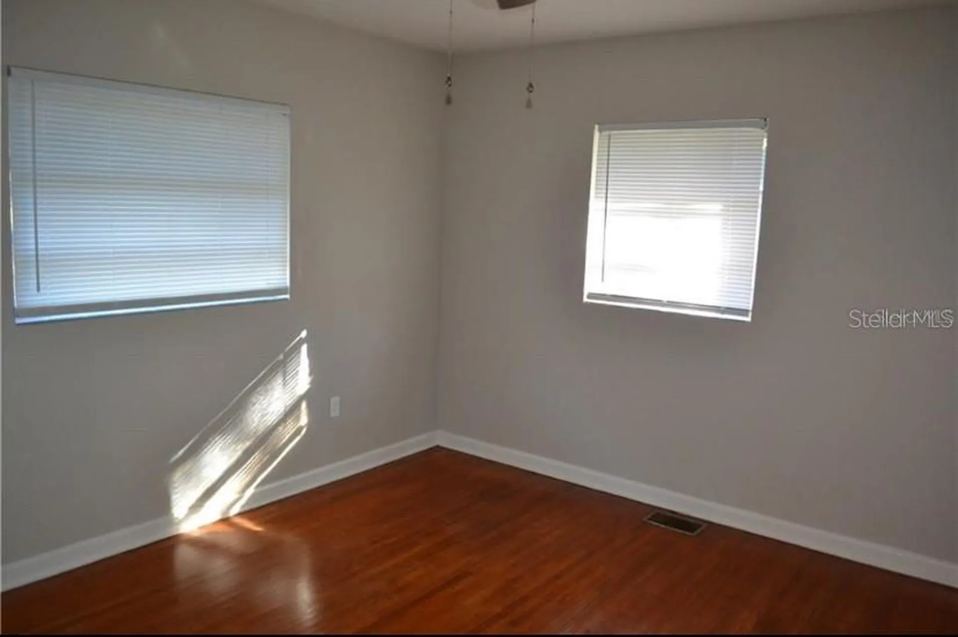 609 S Montgomery Avenue Deland FL 32720