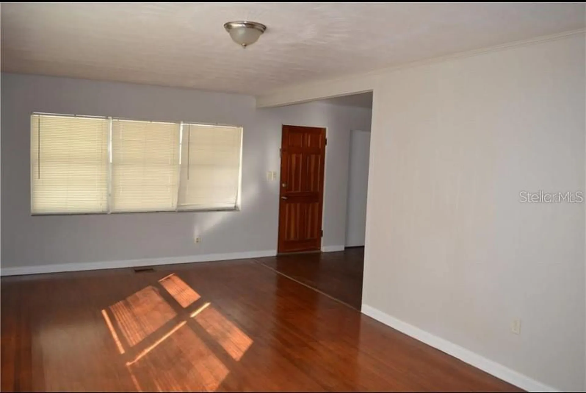 609 S Montgomery Avenue Deland FL 32720