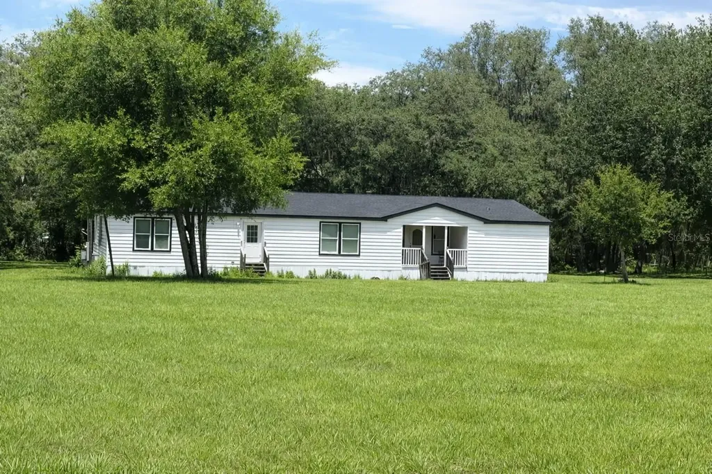 10121 Evanston Lane Wesley Chapel FL 33545