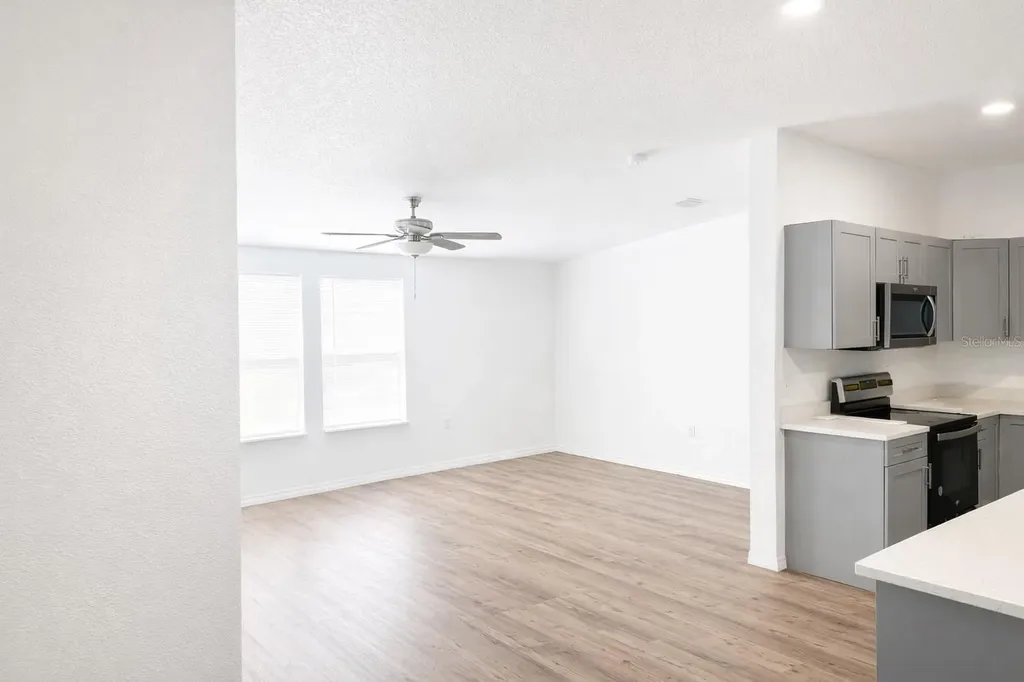 10121 Evanston Lane Wesley Chapel FL 33545