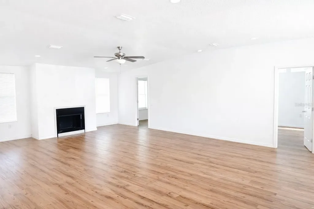 10121 Evanston Lane Wesley Chapel FL 33545