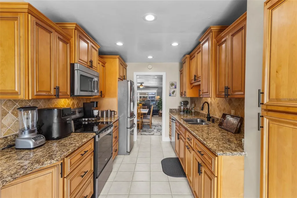 531 Boca Ciega Point Boulevard S St Petersburg FL 33708