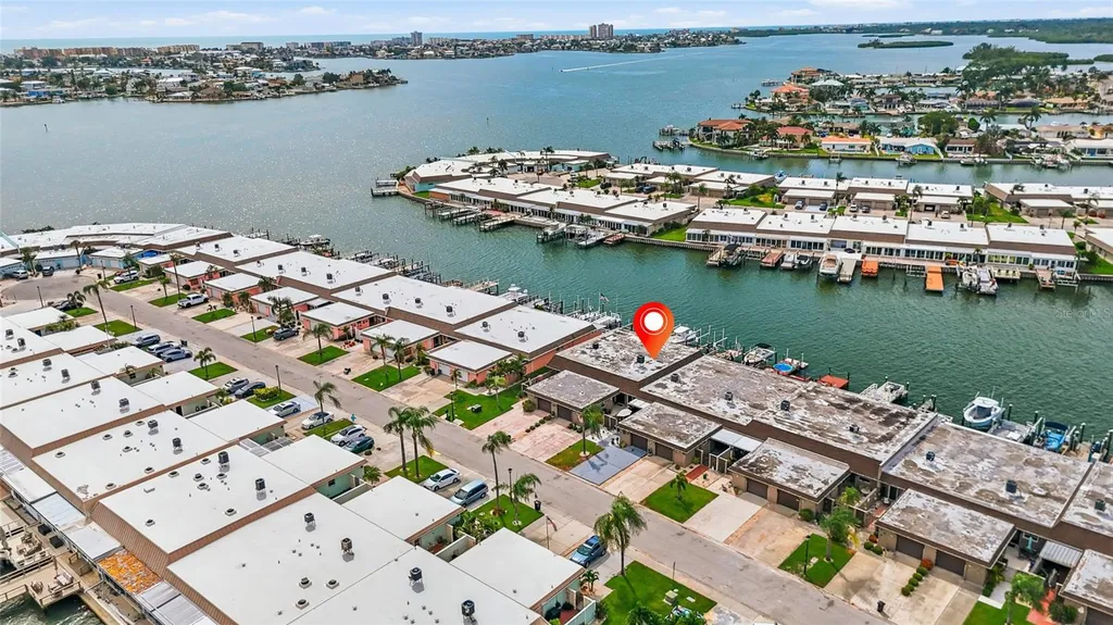 531 Boca Ciega Point Boulevard S St Petersburg FL 33708