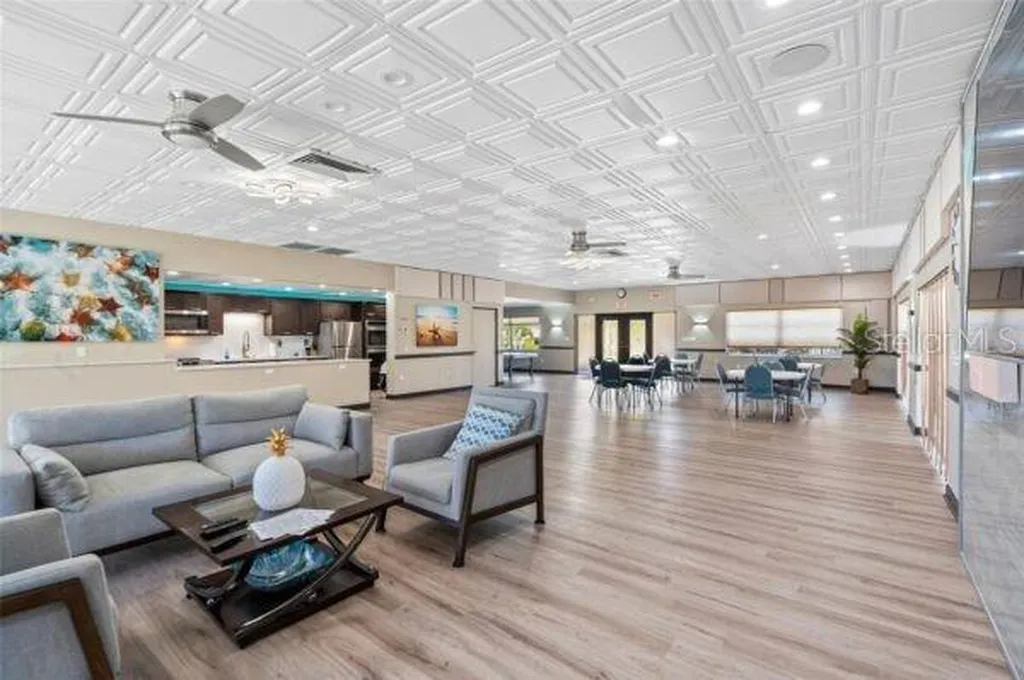 531 Boca Ciega Point Boulevard S St Petersburg FL 33708