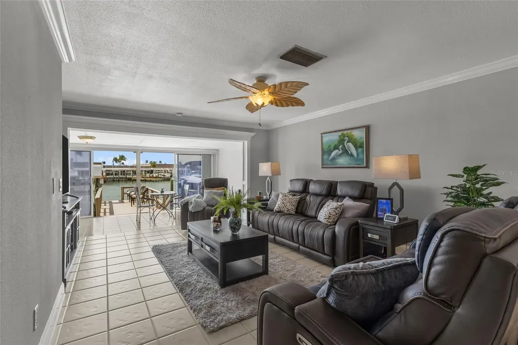 531 Boca Ciega Point Boulevard S St Petersburg FL 33708