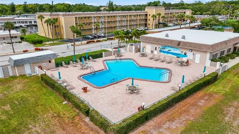 531 Boca Ciega Point Boulevard S St Petersburg FL 33708
