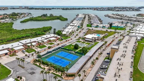 531 Boca Ciega Point Boulevard S St Petersburg FL 33708