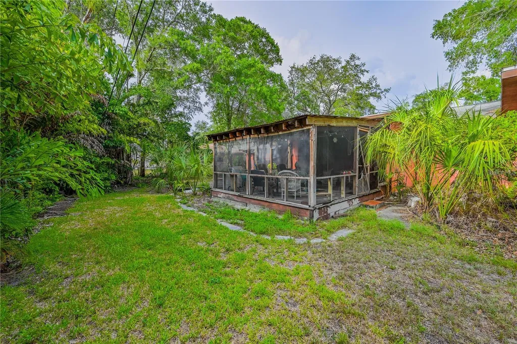 504 W Davis Boulevard Tampa FL 33606