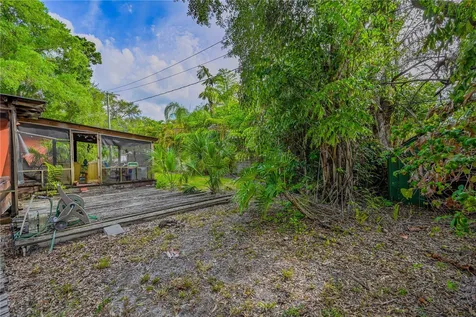 504 W Davis Boulevard Tampa FL 33606