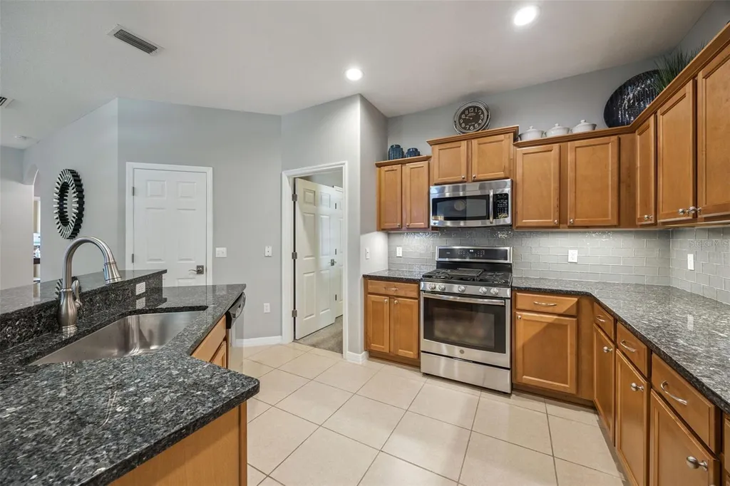 3528 Berkshire Woods Terrace Deltona FL 32725