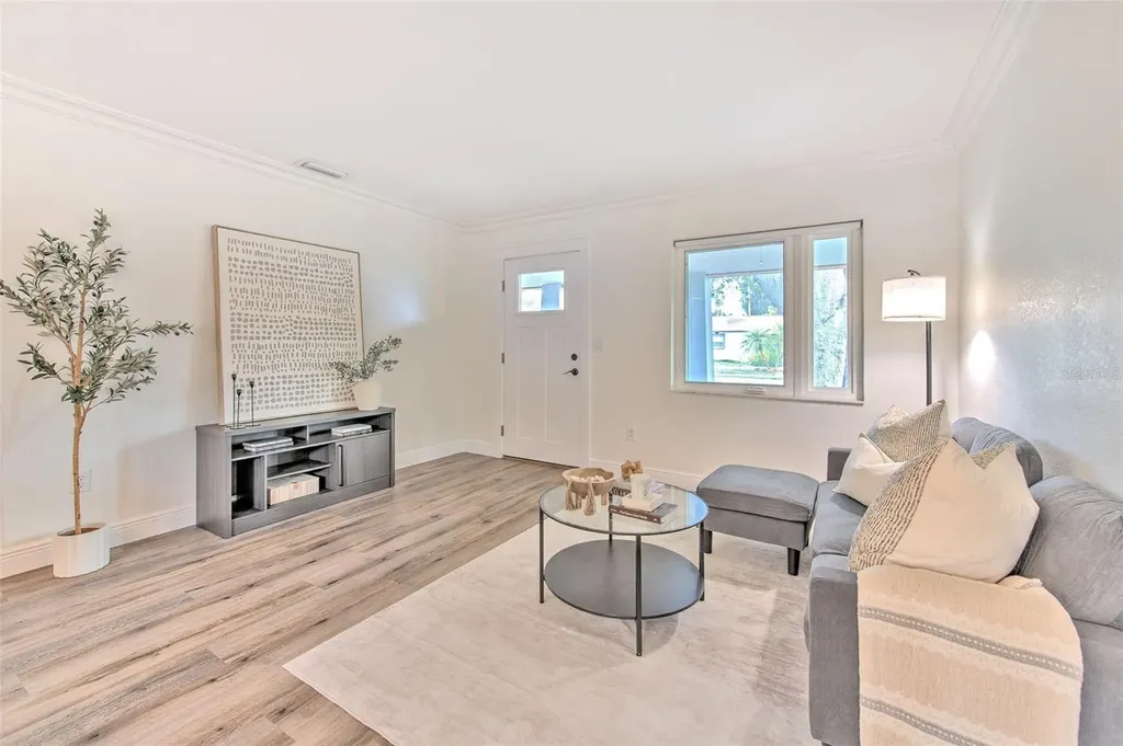 4101 W Bay Villa Avenue Tampa FL 33611