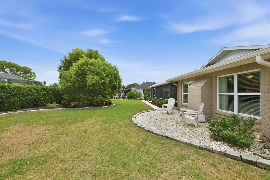 412 Stoneham Drive Sun City Center FL 33573