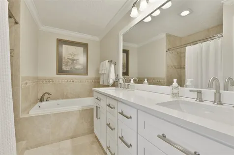 412 Stoneham Drive Sun City Center FL 33573
