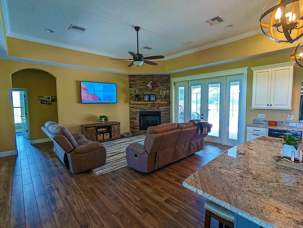 19221 Baker Road Umatilla FL 32784