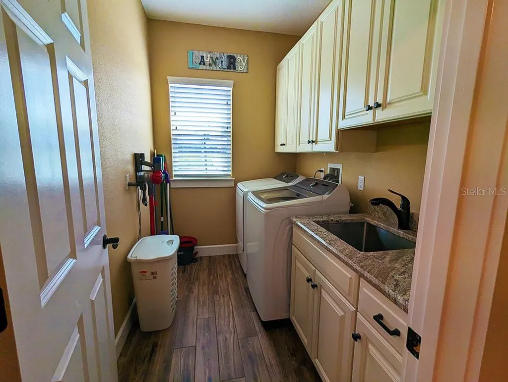 19221 Baker Road Umatilla FL 32784