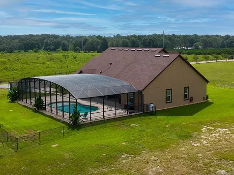 19221 Baker Road Umatilla FL 32784