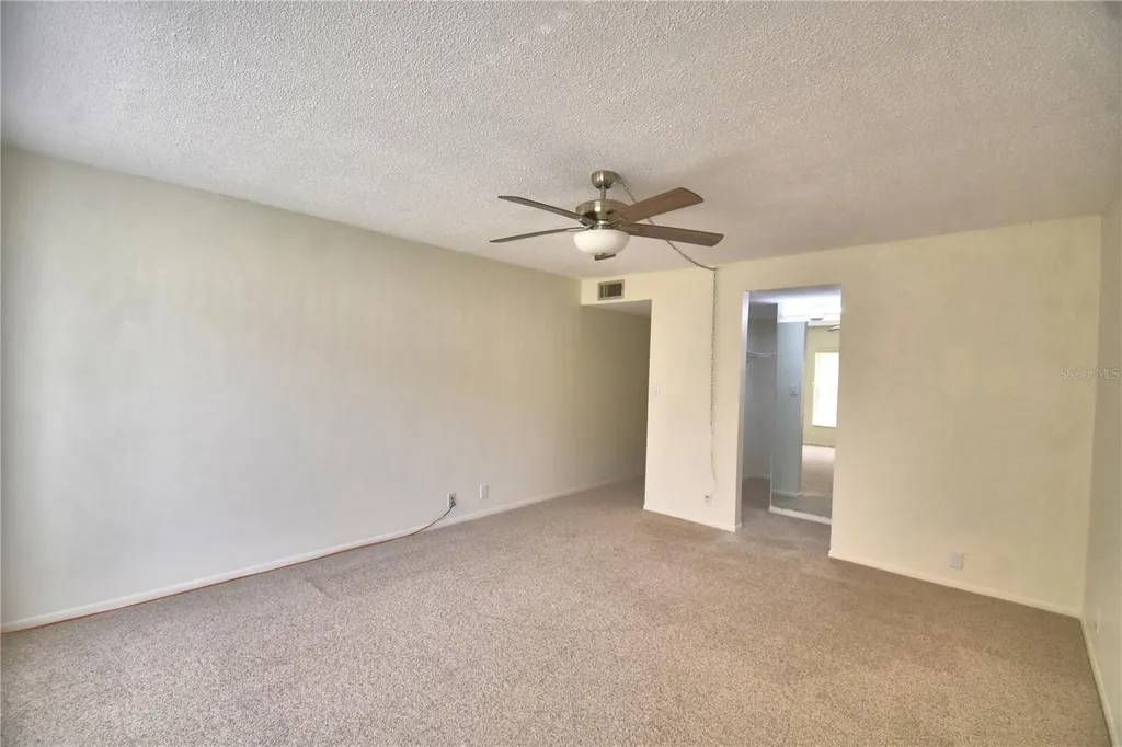 333 Lake Howard Dr NW Winter Haven FL 33880