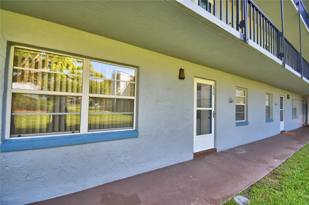 333 Lake Howard Dr NW Winter Haven FL 33880