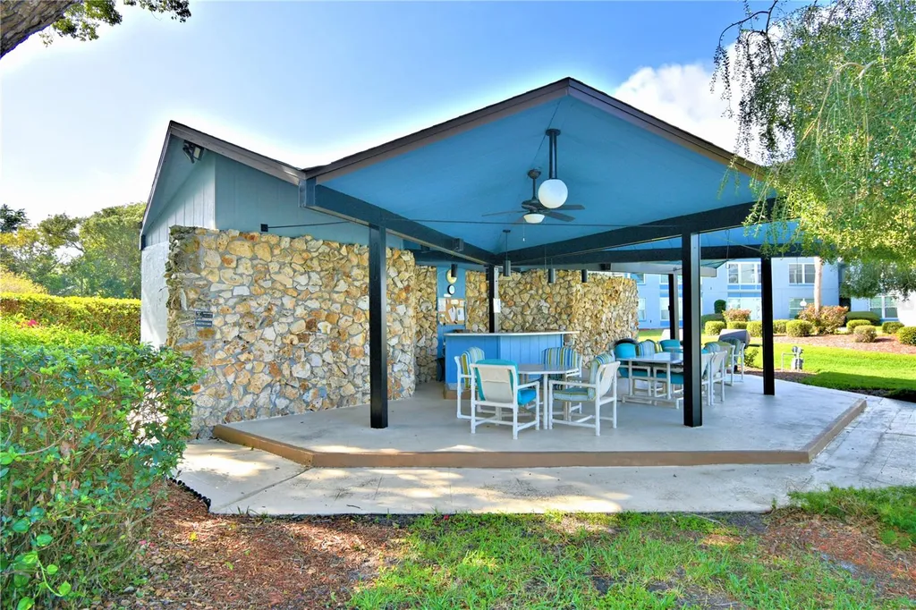 333 Lake Howard Dr NW Winter Haven FL 33880