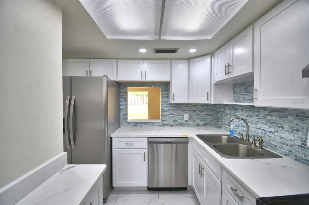 333 Lake Howard Dr NW Winter Haven FL 33880