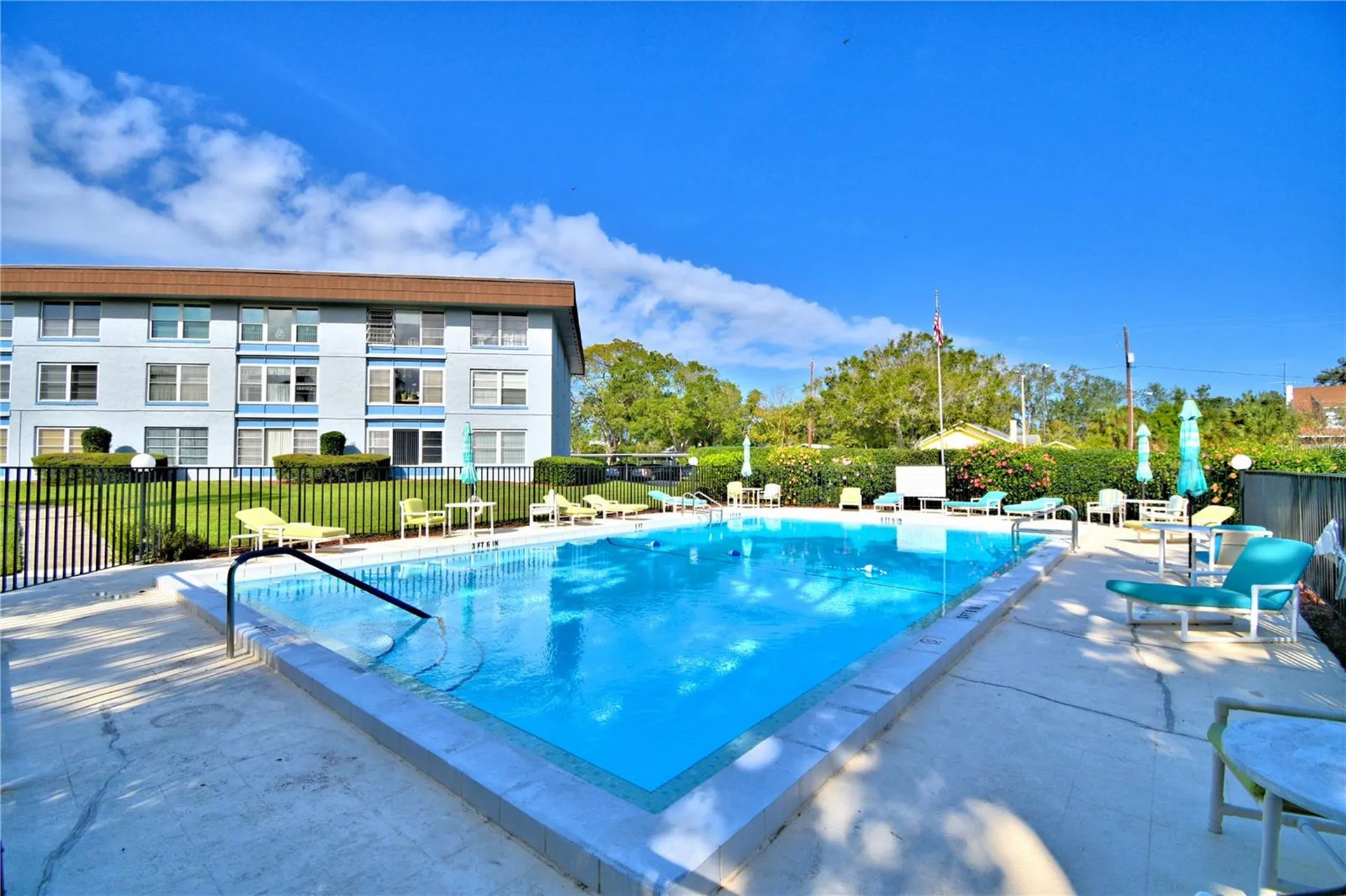 333 Lake Howard Dr NW Winter Haven FL 33880
