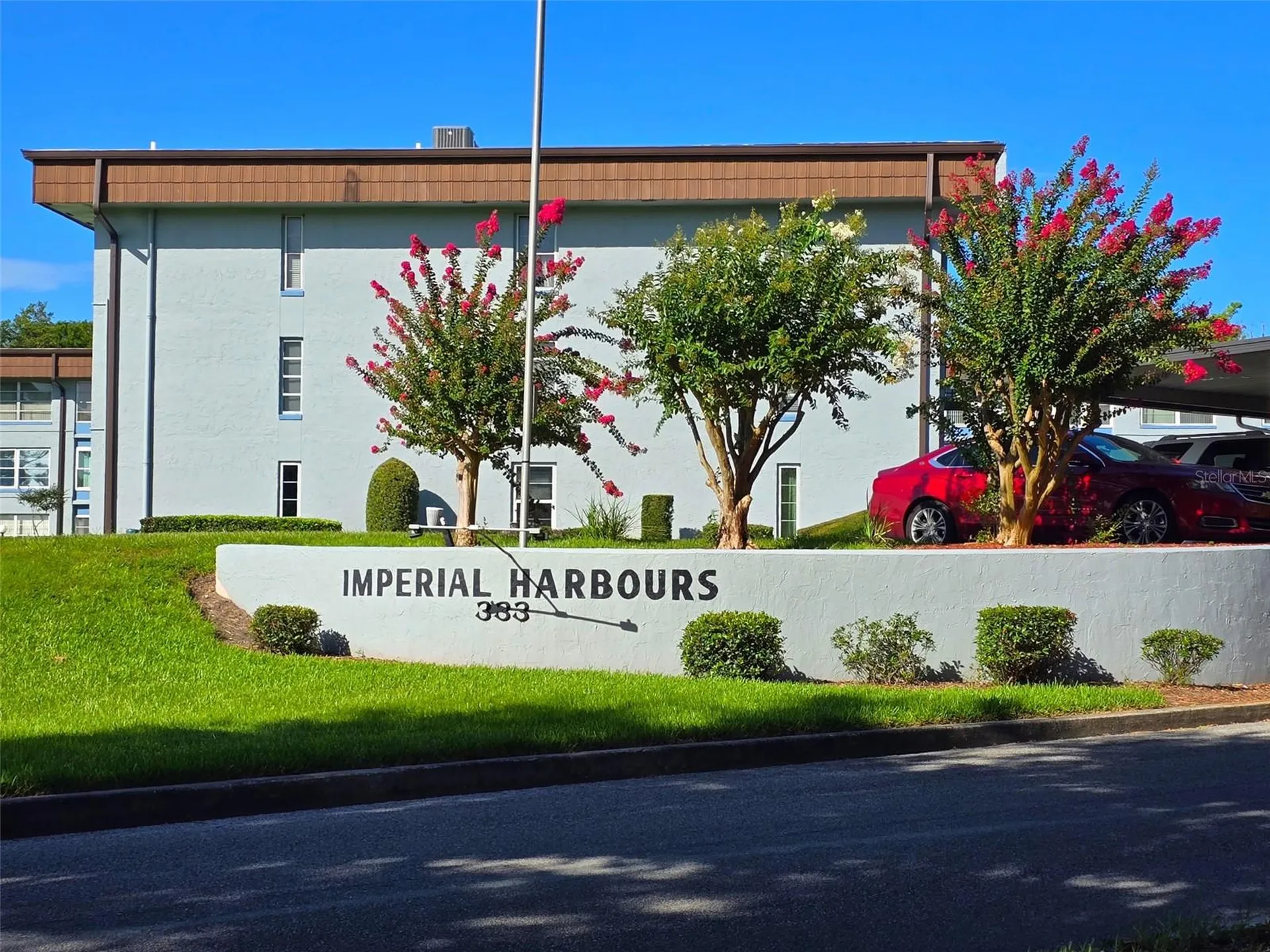 333 Lake Howard Dr NW Winter Haven FL 33880