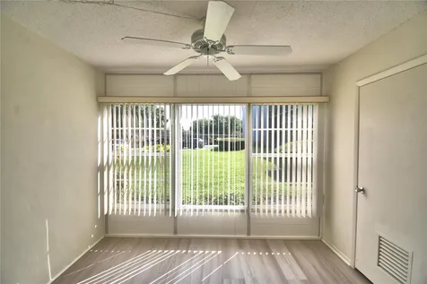 333 Lake Howard Dr NW Winter Haven FL 33880