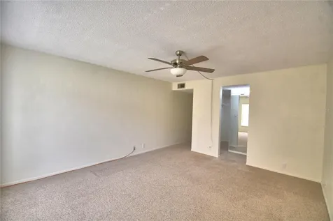 333 Lake Howard Dr NW Winter Haven FL 33880
