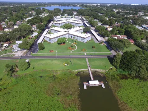 333 Lake Howard Dr NW Winter Haven FL 33880