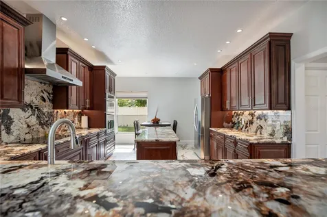 246 Bowling Green Court Lake Mary FL 32746