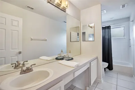 246 Bowling Green Court Lake Mary FL 32746