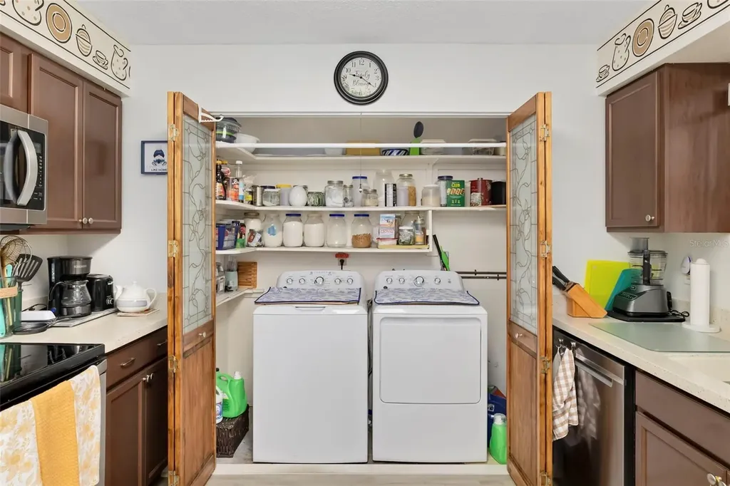 4586 Mohican Trail Sarasota FL 34233