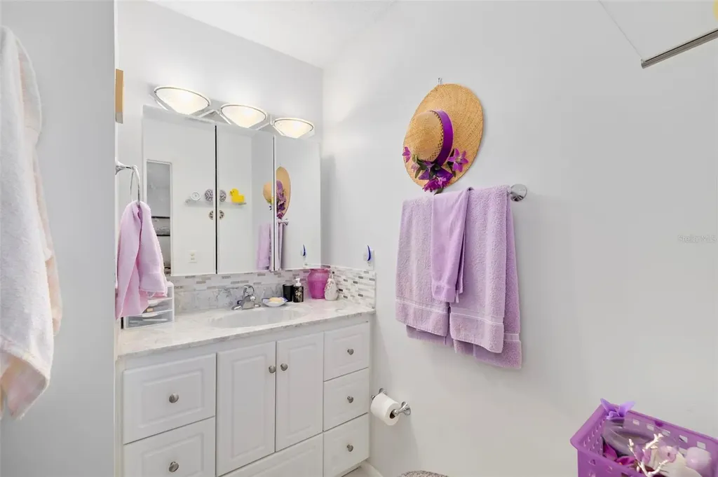 4586 Mohican Trail Sarasota FL 34233