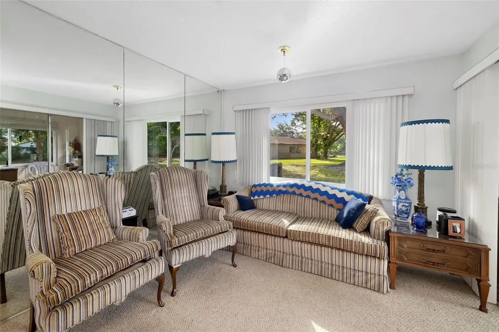 4586 Mohican Trail Sarasota FL 34233