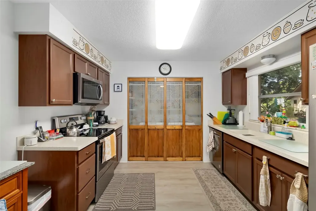 4586 Mohican Trail Sarasota FL 34233