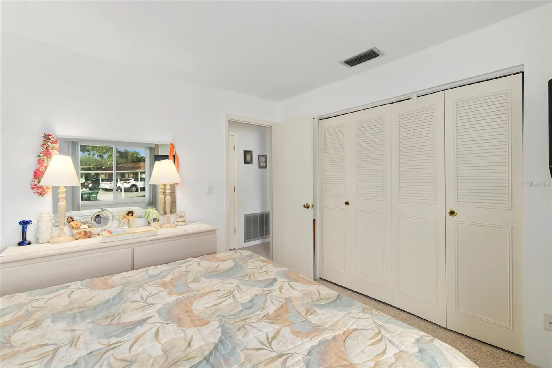4586 Mohican Trail Sarasota FL 34233