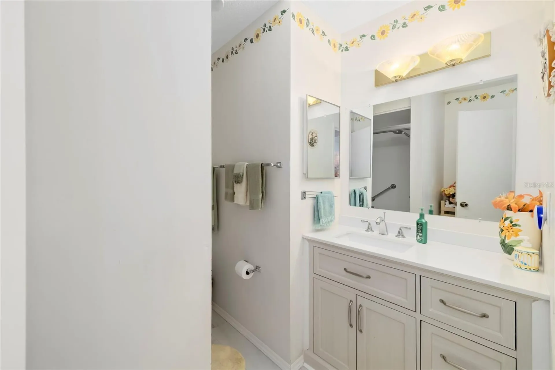 4586 Mohican Trail Sarasota FL 34233