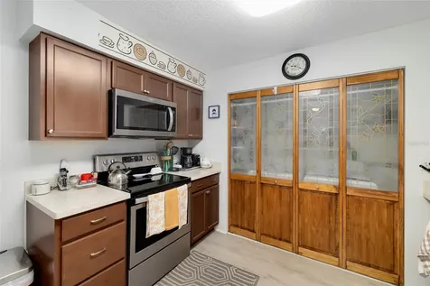 4586 Mohican Trail Sarasota FL 34233