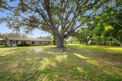4586 Mohican Trail Sarasota FL 34233